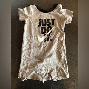 Nike boys onesie 0-6 months